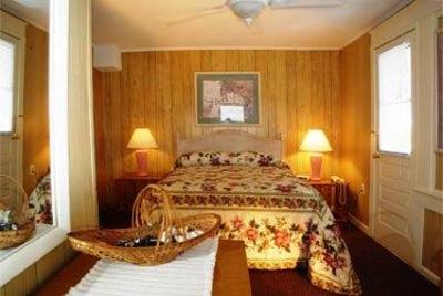 фото отеля Sun N Fun Vacation Rentals