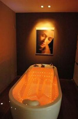 фото отеля Hotel des Bains & Wellness Robertville