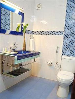 фото отеля Ponmari Residency