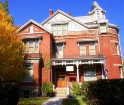 фото отеля Armstrong Mansion Bed and Breakfast