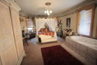 фото отеля Armstrong Mansion Bed and Breakfast