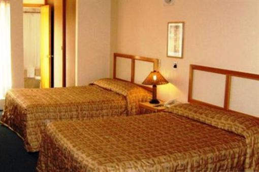 фото отеля Hotel Fuente Del Bosque Guadalajara