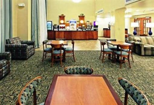 фото отеля Holiday Inn Express Hotel & Suites Pine Bluff/Pines Mall