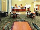 фото отеля Holiday Inn Express Hotel & Suites Pine Bluff/Pines Mall