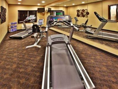 фото отеля Holiday Inn Express Hotel & Suites Dubuque-West