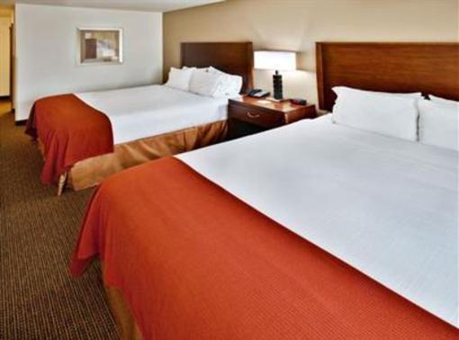 фото отеля Holiday Inn Express Hotel & Suites Dubuque-West