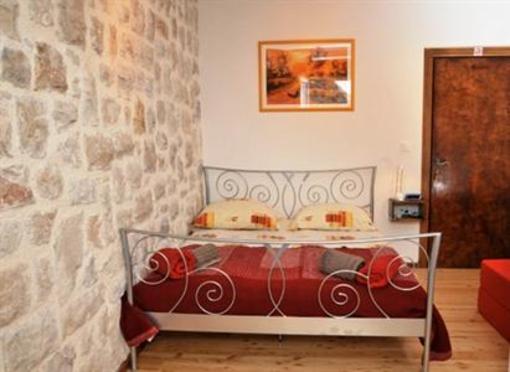 фото отеля Edi's Sea View Rooms Dubrovnik