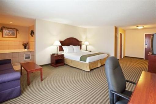 фото отеля Holiday Inn Express & Suites Circleville