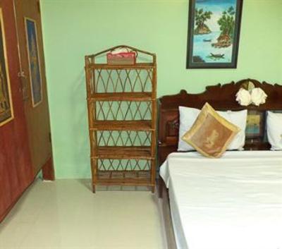 фото отеля Guesthouse Swissgarden