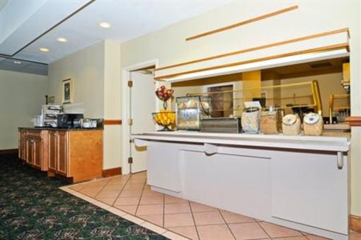 фото отеля Days Inn Middletown Harrisburg East