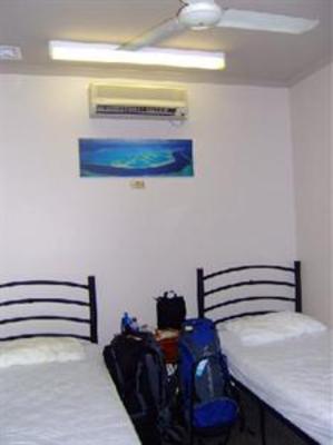 фото отеля Global Backpackers Central