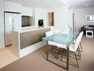 фото отеля Ultra Broadbeach