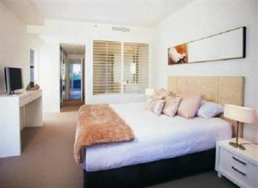 фото отеля Ultra Broadbeach