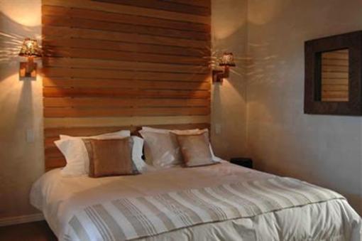 фото отеля African Violet Guest Suites Cape Town