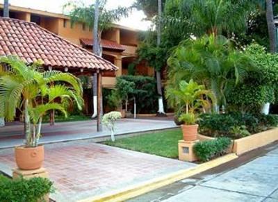 фото отеля Margaritas Hotel & Tennis Club Mazatlan