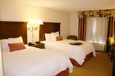 фото отеля Hampton Inn Statesville