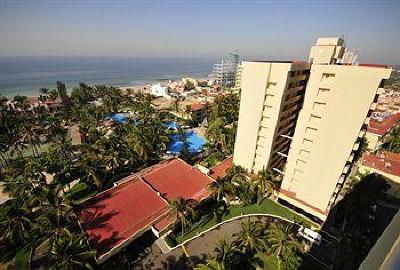 фото отеля Ocean Breeze Hotel
