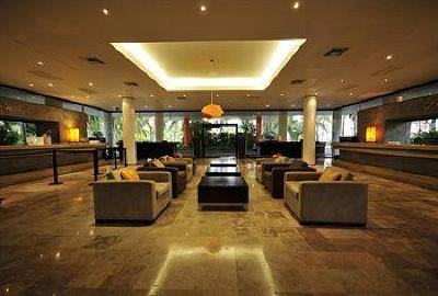 фото отеля Ocean Breeze Hotel