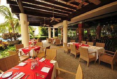 фото отеля Ocean Breeze Hotel