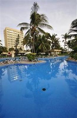 фото отеля Ocean Breeze Hotel
