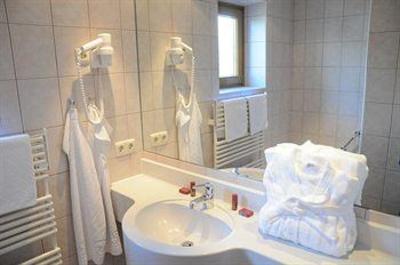 фото отеля Hotel Schattauer
