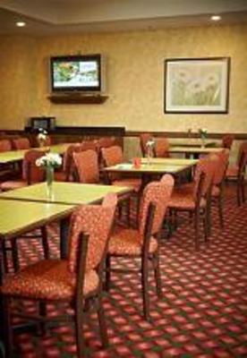 фото отеля Country Inn & Suites Grand Rapids East