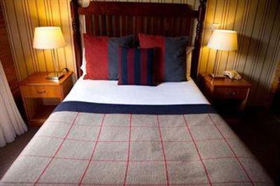 фото отеля Chevin Country Park Hotel & Spa