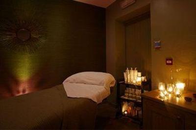 фото отеля Chevin Country Park Hotel & Spa