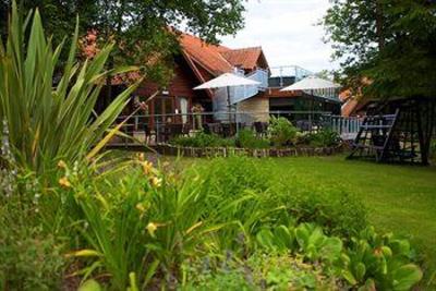 фото отеля Chevin Country Park Hotel & Spa