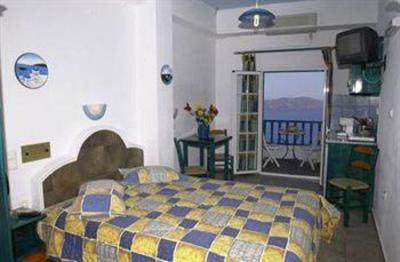 фото отеля Kafieris Apartments On The Cliff Firostefani