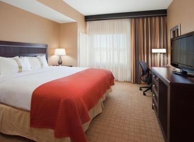 фото отеля Holiday Inn Hotel & Suites Denver Airport