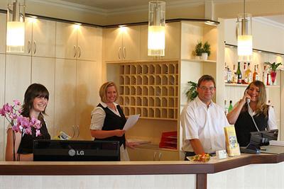 фото отеля Montana Hotel Limburg an der Lahn