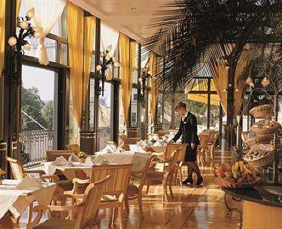 фото отеля Fairmont Le Montreux Palace