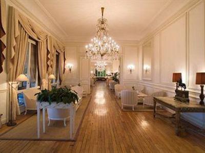 фото отеля Pavillon Henri IV Hotel Saint-Germain-en-Laye
