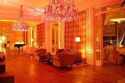 фото отеля Pavillon Henri IV Hotel Saint-Germain-en-Laye