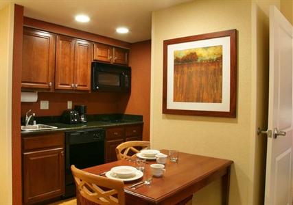 фото отеля Homewood Suites Madison West