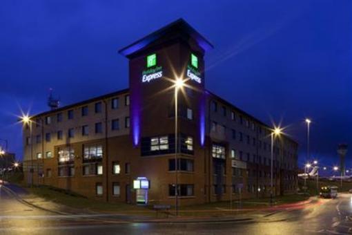 фото отеля Holiday Inn Express Luton Airport
