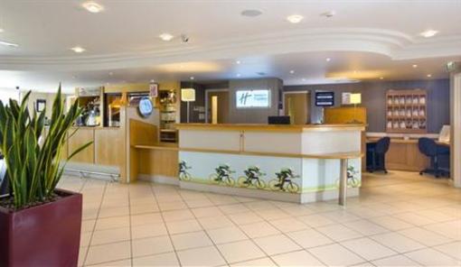 фото отеля Holiday Inn Express Luton Airport