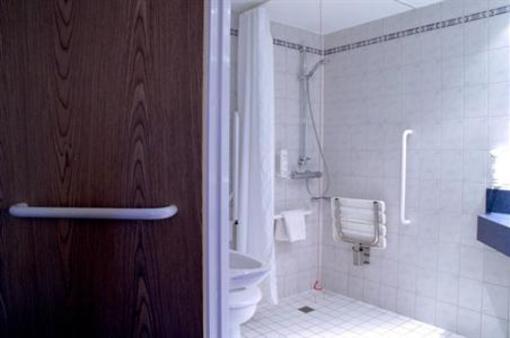 фото отеля Holiday Inn Express Luton Airport
