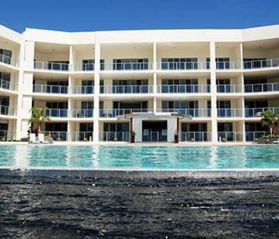 фото отеля Vue Luxury Apartments Trinity Beach
