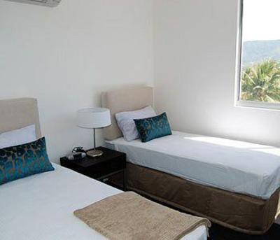 фото отеля Vue Luxury Apartments Trinity Beach