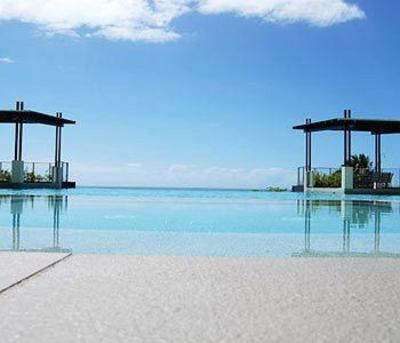 фото отеля Vue Luxury Apartments Trinity Beach