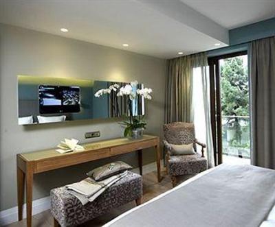 фото отеля The Y Hotel Kifissia