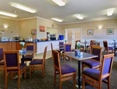 фото отеля Days Inn Saskatoon