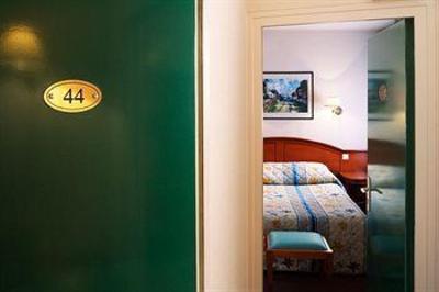 фото отеля Hotel De Geneve Paris