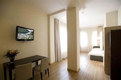 фото отеля Regal Hotel and Residence