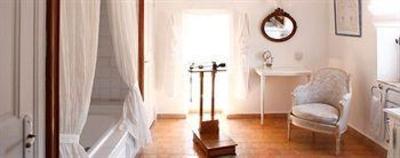 фото отеля La Bastide de Moustiers