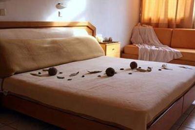 фото отеля Tropicana Beach Hotel Nea Kydonia