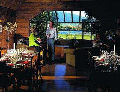 фото отеля Tongariro Lodge