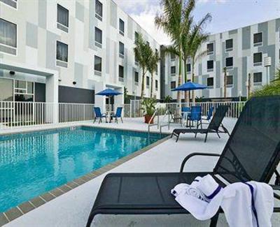 фото отеля Hampton Inn & Suites Sarasota-Bradenton Airport